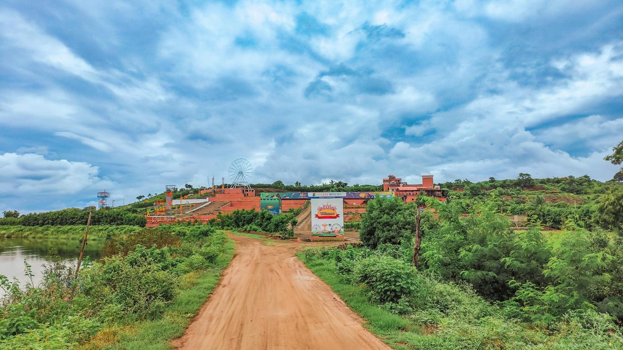 Regenta Bharti Amusement & Adventure Resort Pune, Urulikanchan Uruli Kānchān Eksteriør bilde