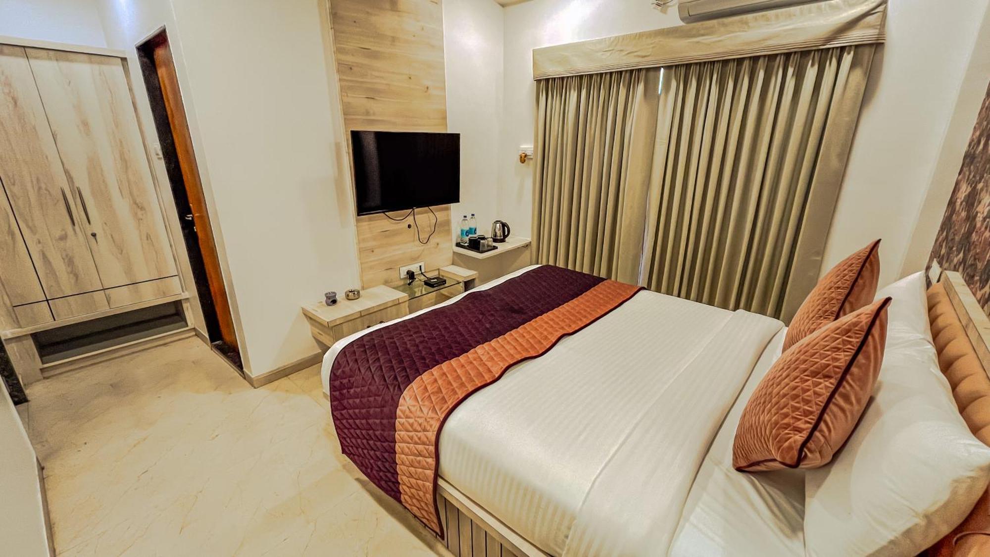 Regenta Bharti Amusement & Adventure Resort Pune, Urulikanchan Uruli Kānchān Eksteriør bilde