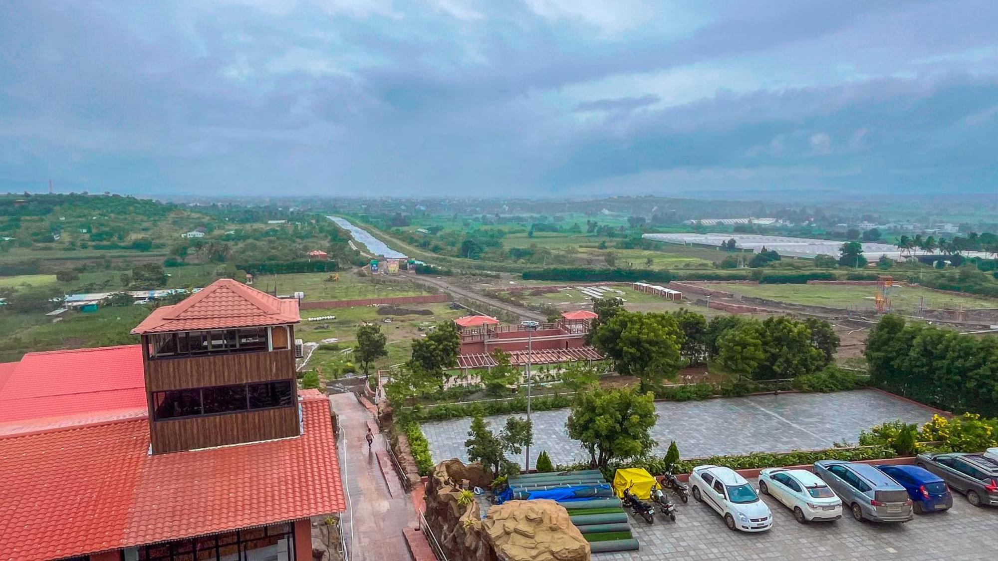 Regenta Bharti Amusement & Adventure Resort Pune, Urulikanchan Uruli Kānchān Eksteriør bilde